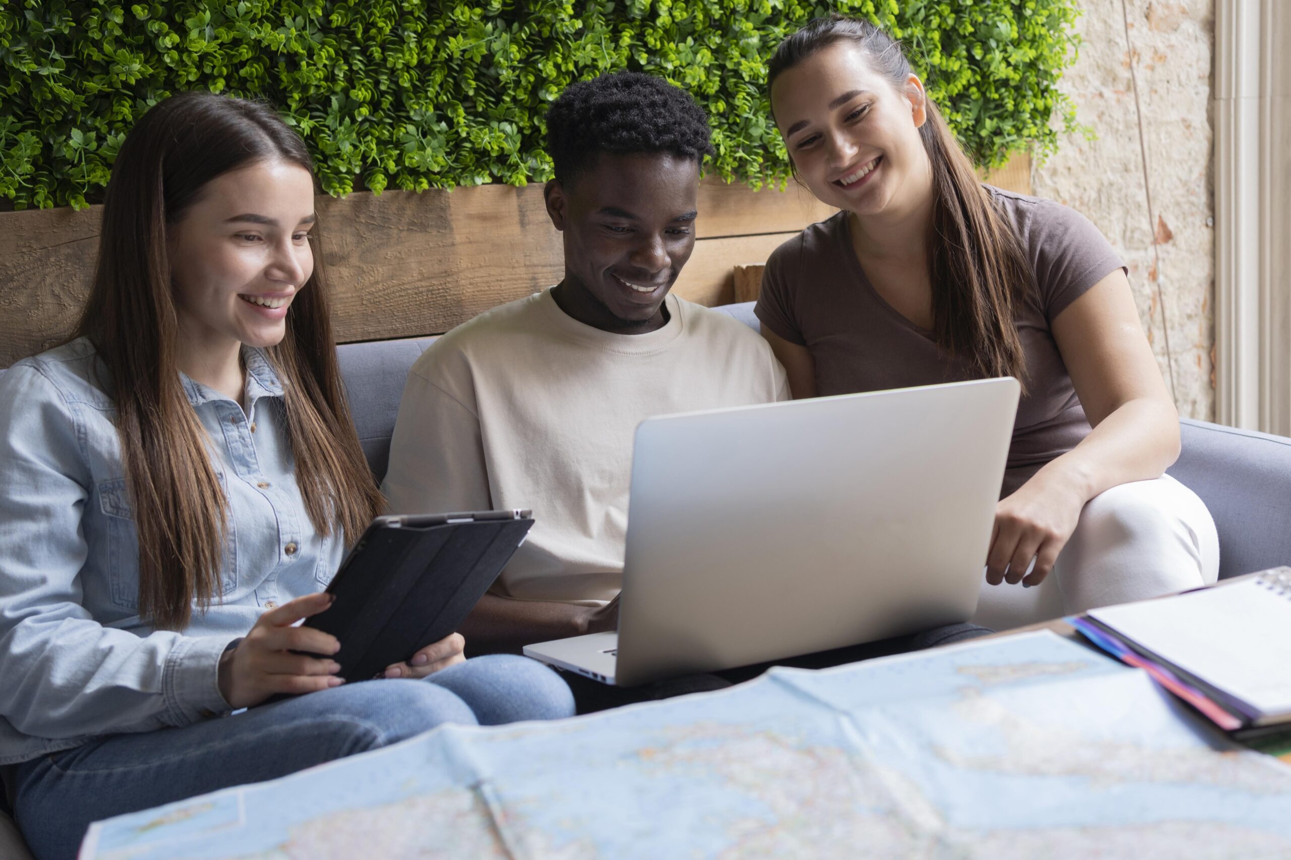 Os 7 melhores sites de viagem para planejar sua próxima aventura